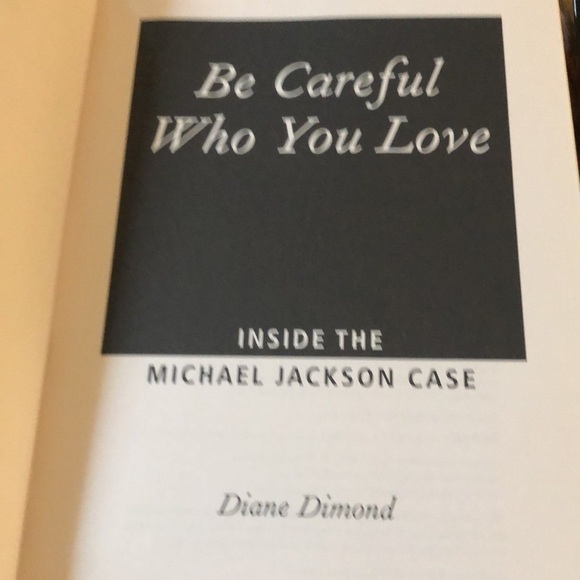 Lot Of 3 Softcover Michael Jackson Collectors  Books A Life In Music MJ Case - Picture 8 of 13